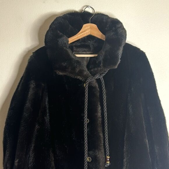 Vtg 70s grandella II ladies button up chocolate brown fur coat size 12 - Picture 2 of 15
